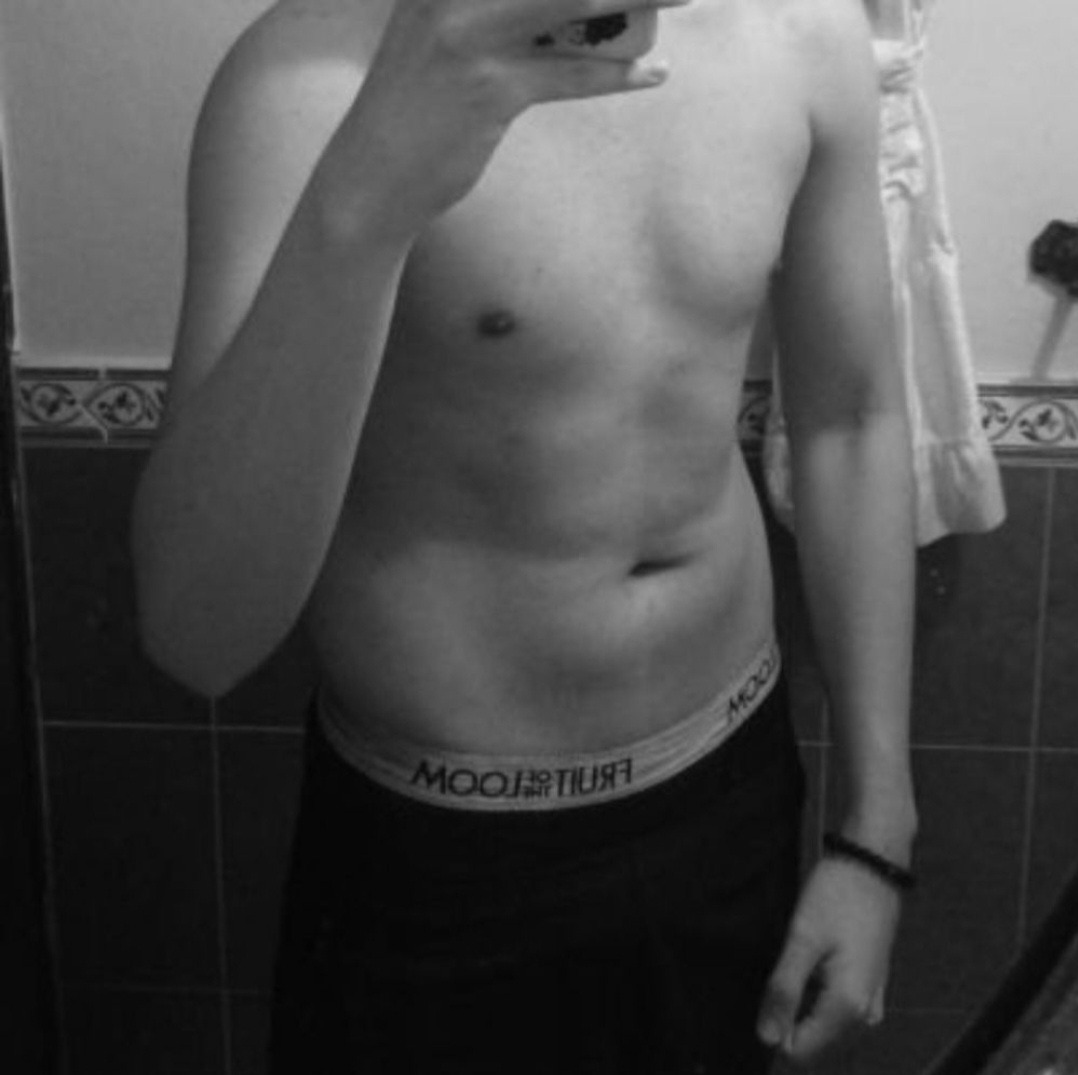 Profil de Qassim, 24 ans, Escort Gay Belgique à Fauvillers