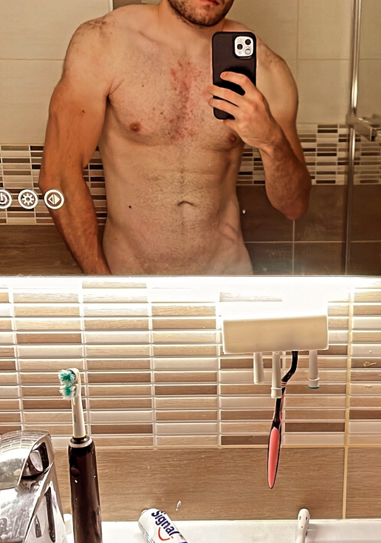 Profil de Lassine, 25 ans, Escort Gay Belgique à Tremelo