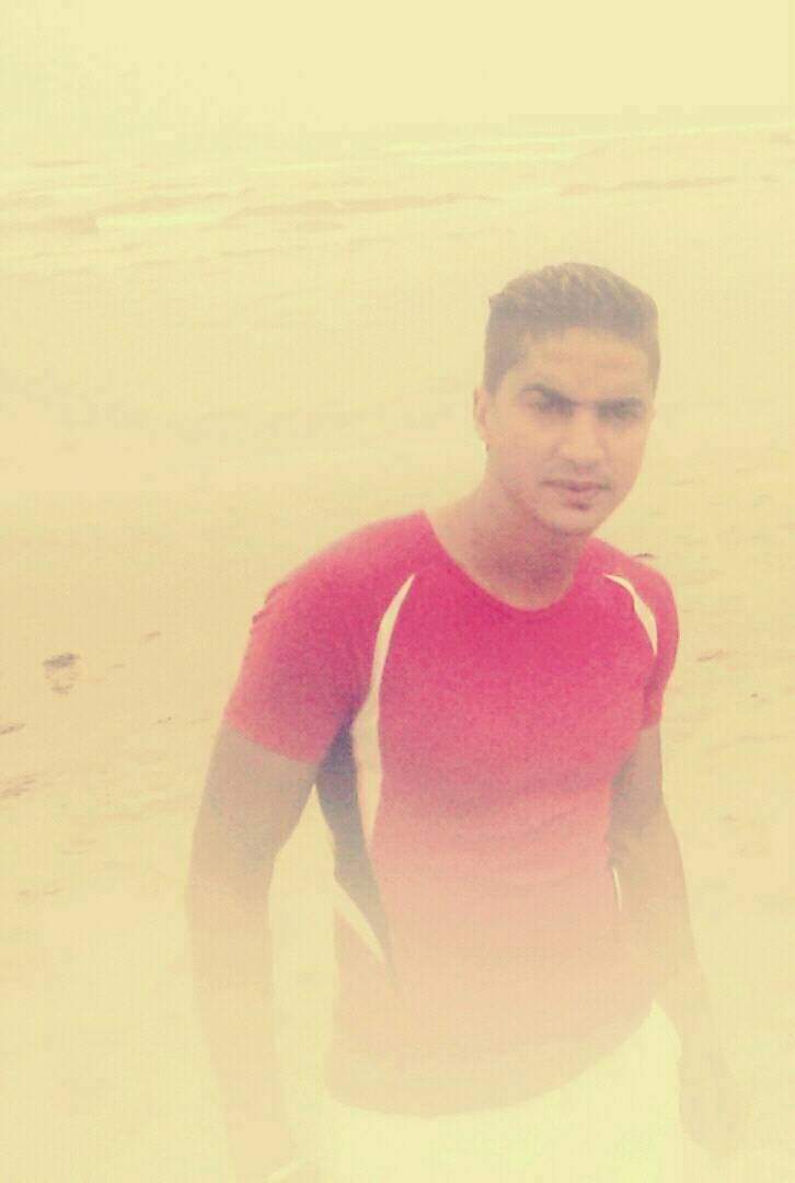 Profil de Boran, 34 ans, Escort Gay Belgique à La Roche-en-Ardenne