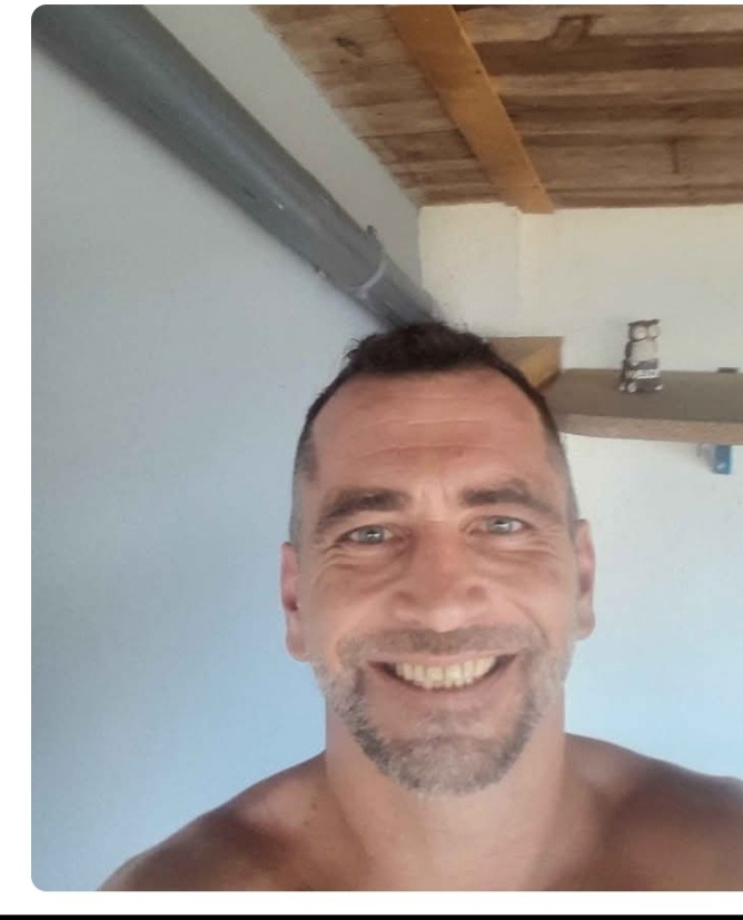 Profil de Abderrazak, 45 ans, Escort Gay Belgique à Wemmel