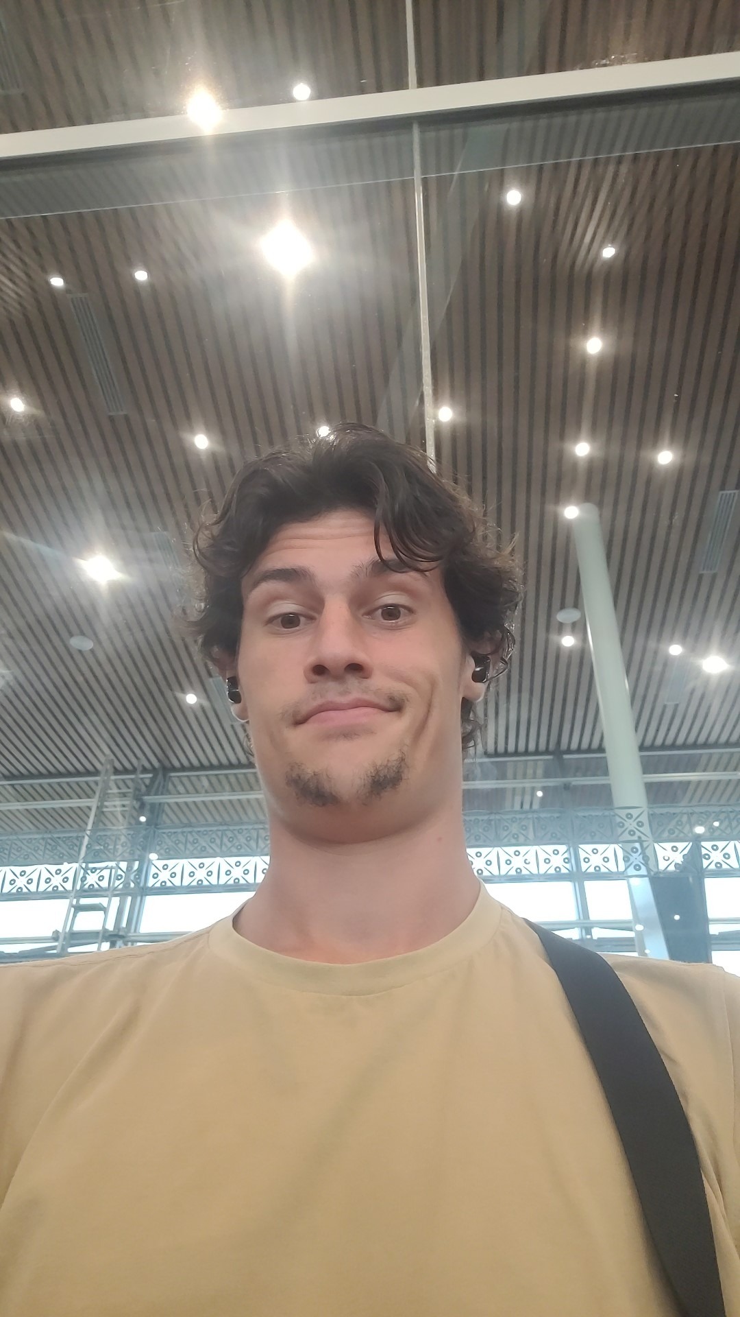 Profil de Valentin, 22 ans, Escort Gay Belgique à Bekkevoort