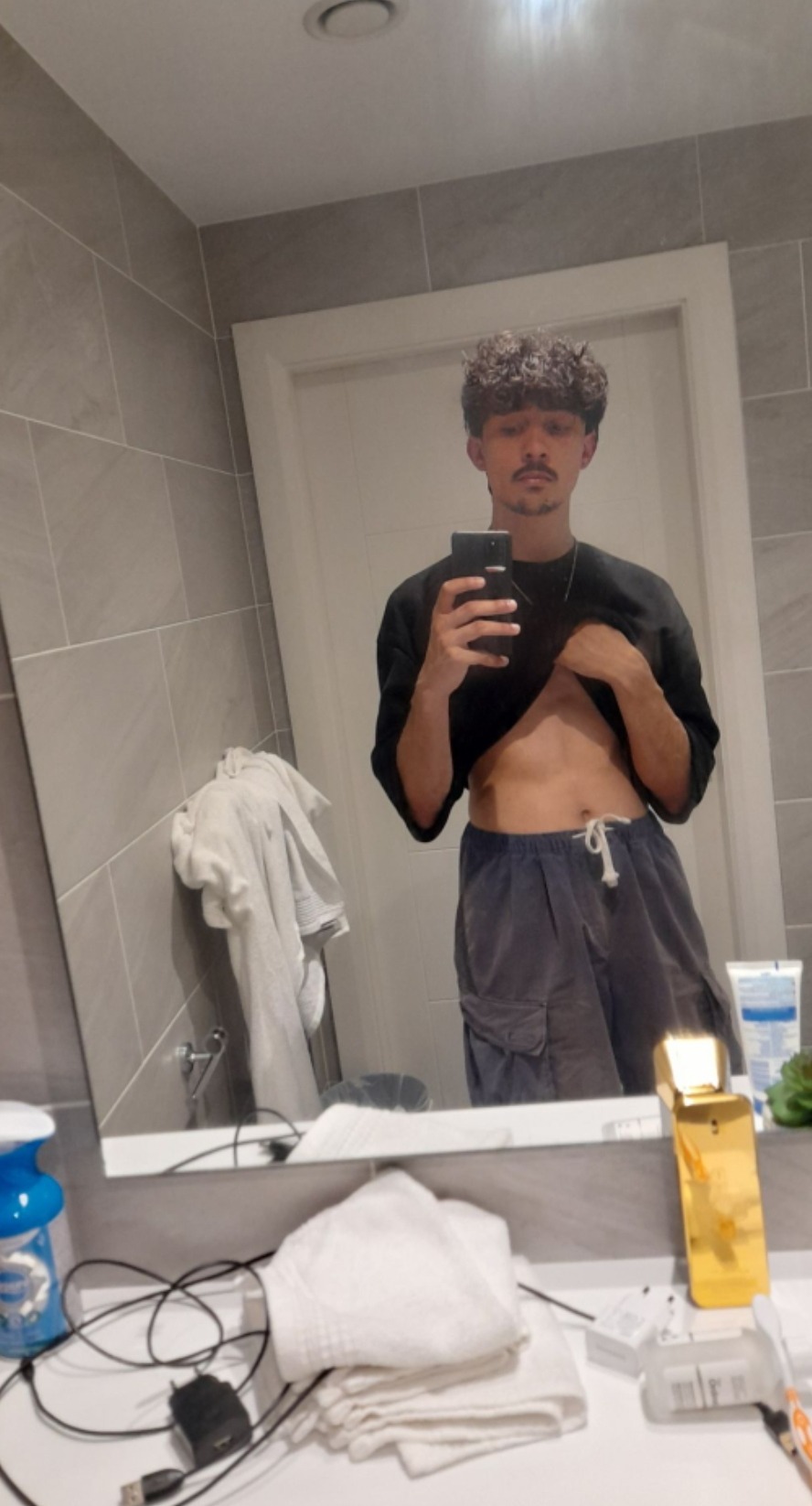 Profil de Morann, 21 ans, Escort Gay Belgique à Ypres