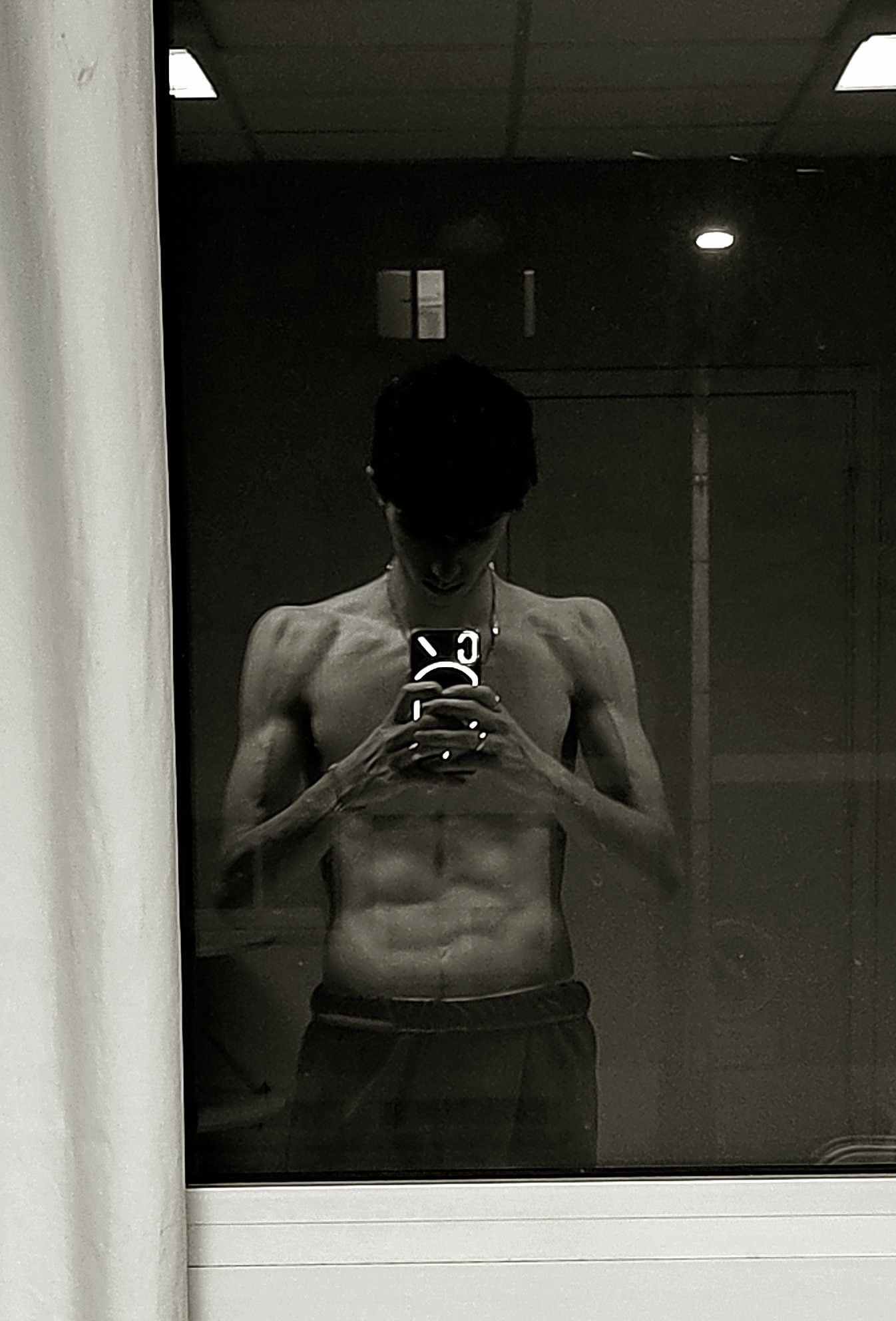 Profil de Inel, 21 ans, Escort Gay Belgique à Tournai