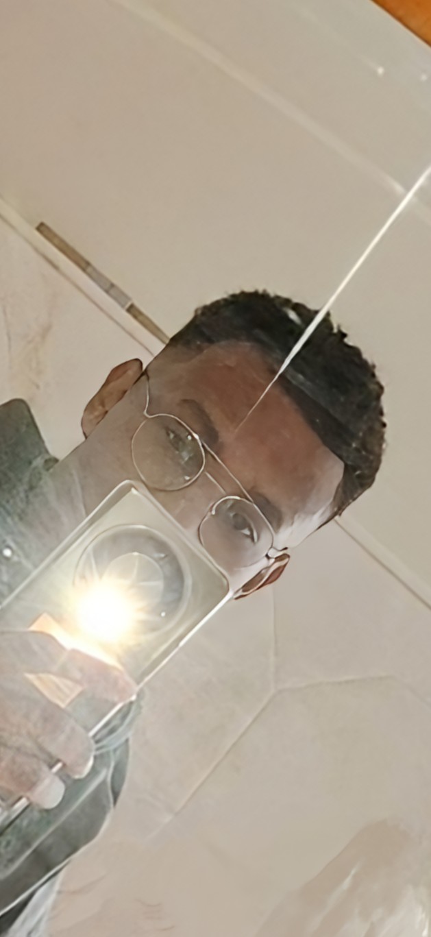 Profil de Binyamin, 24 ans, Escort Gay Belgique à Leuze-en-Hainaut