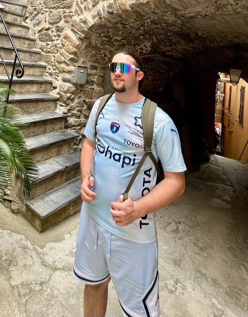 Profil de Edvin, 21 ans, Escort Gay Belgique à Chaumont-Gistoux