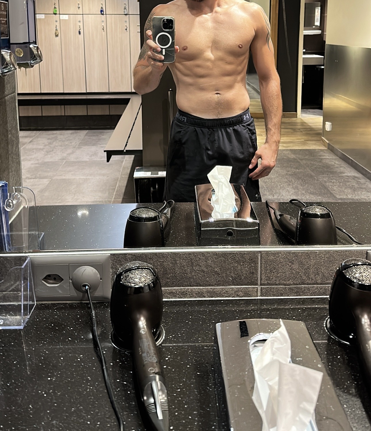 Profil de Renan, 27 ans, Escort Gay Belgique à Destelbergen
