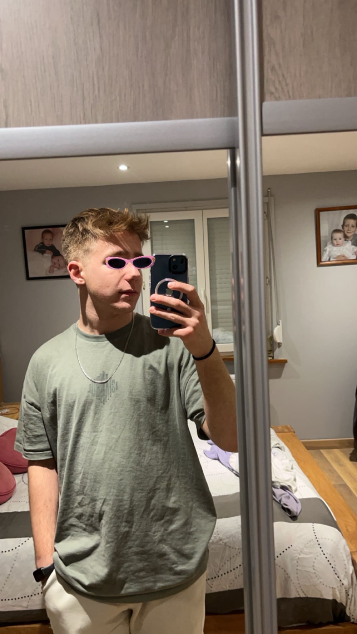 Profil de Mari, 20 ans, Escort Gay Belgique à Gand