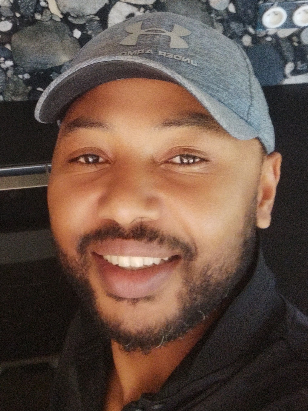 Profil de Riles, 40 ans, Escort Gay Belgique à Lo-Reninge