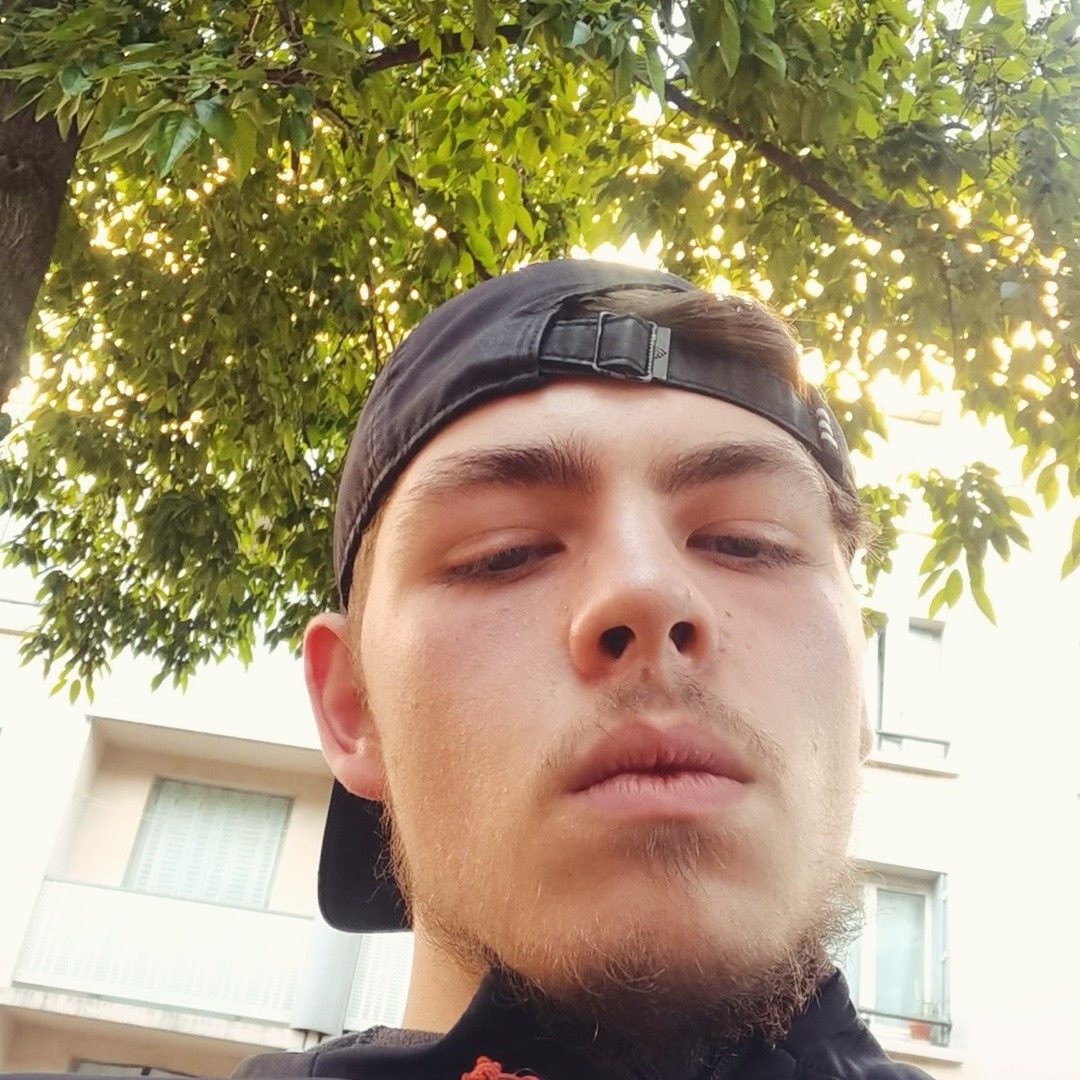 Profil de Keliann, 20 ans, Escort Gay Belgique à Hensies